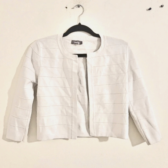 Neiman Marcus Cropped Jacket - Picture 1 of 5